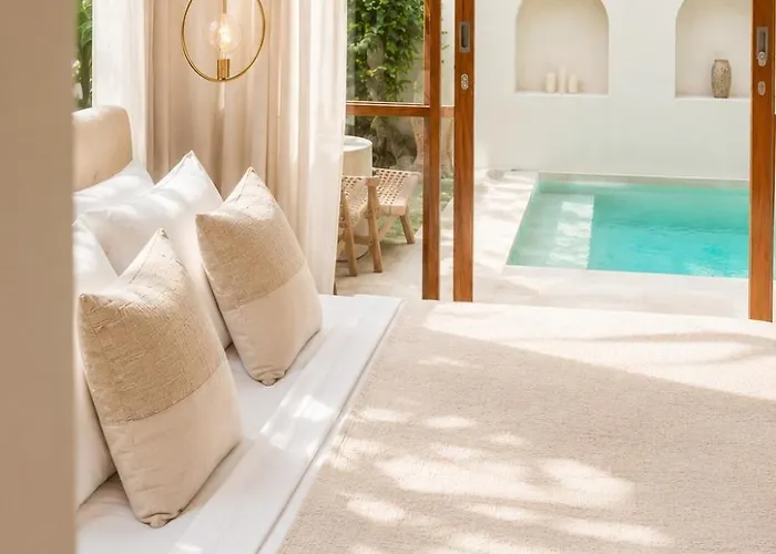 Coco 1br Private Pool In Pererenan With Skylight Bathtub *