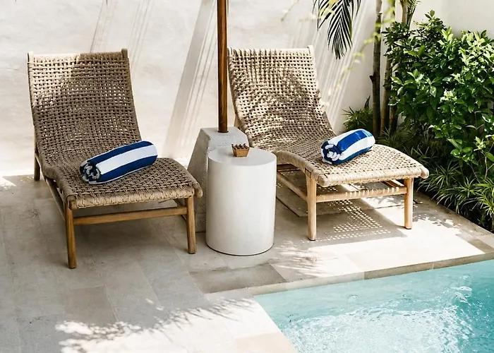 Coco 1br Private Pool In Pererenan With Skylight Bathtub
