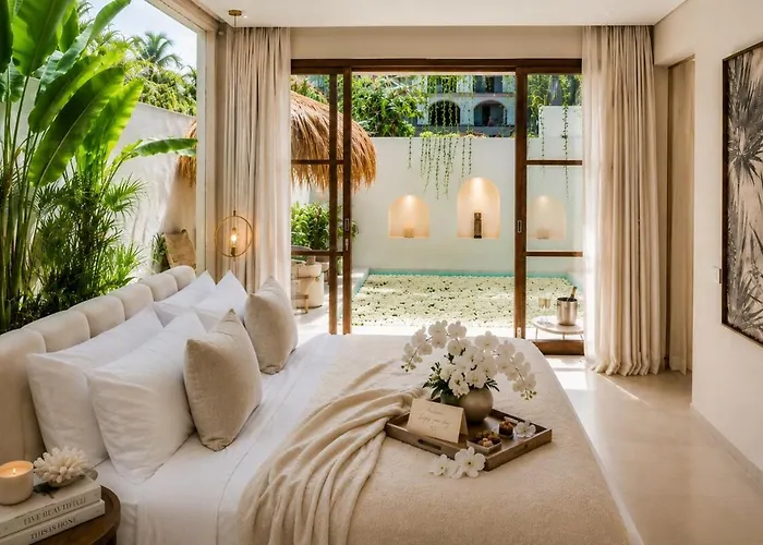 Coco 1br Private Pool In Pererenan With Skylight Bathtub Villa Canggu (Bali)