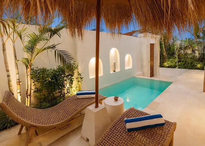 Villa Coco 1br Private Pool In Pererenan With Skylight Bathtub