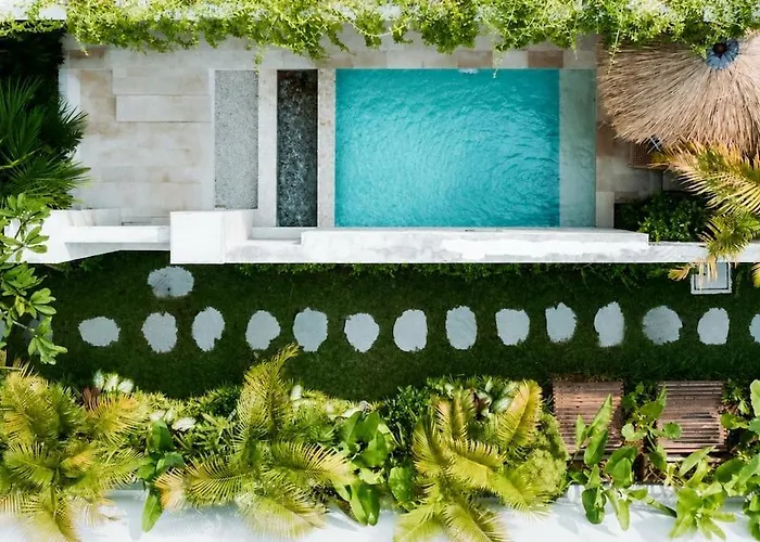 Coco 1br Private Pool In Pererenan With Skylight Bathtub Canggu (Bali)